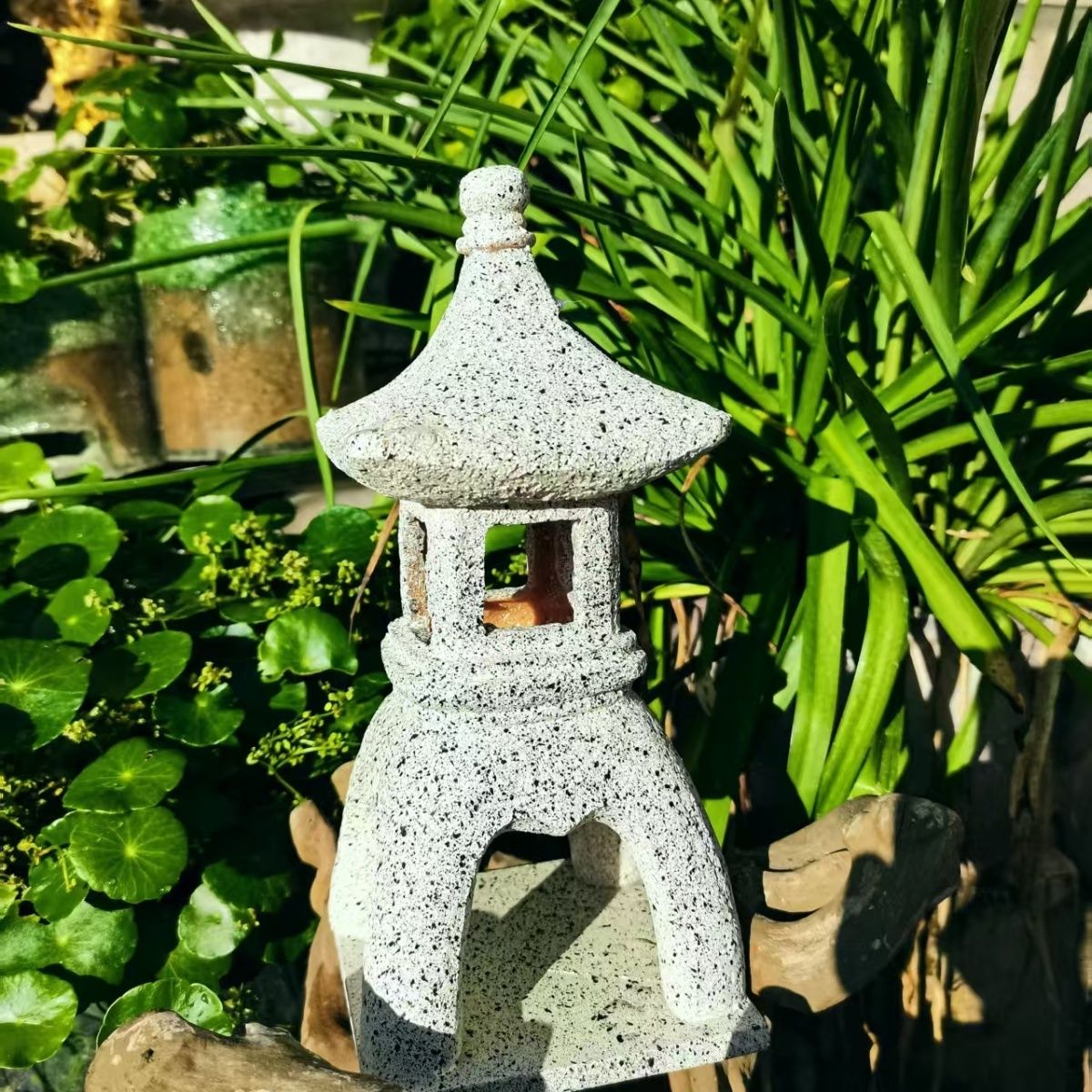 Pagoda Güneş Enerjili Dekorati - Outdoor Lighting Architectural incelemesi ve fiyatı